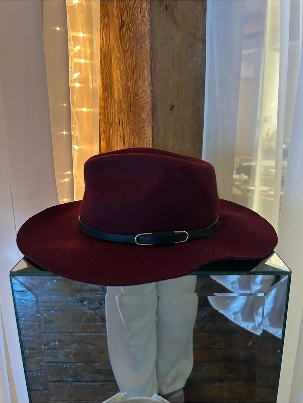 Women's Wine Felt Wide-Brim Hat with Black Leather Band Silver Buckle